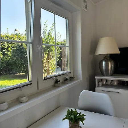 Thelittlehouse-by-the-lake Hørsholm