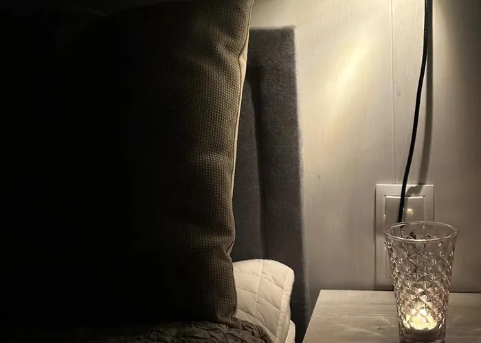 Thelittlehouse-by-the-lake Horsholm