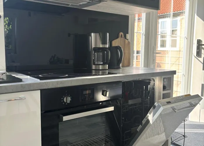 Thelittlehouse-by-the-lake Horsholm